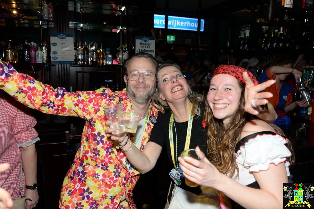 ../Images/Carnavals maandagavond in VdG 244.jpg